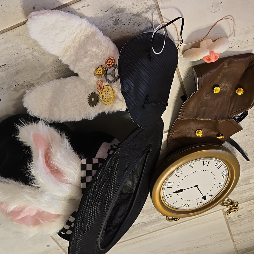 Accessories for Halloween Costume alice in Wonderland